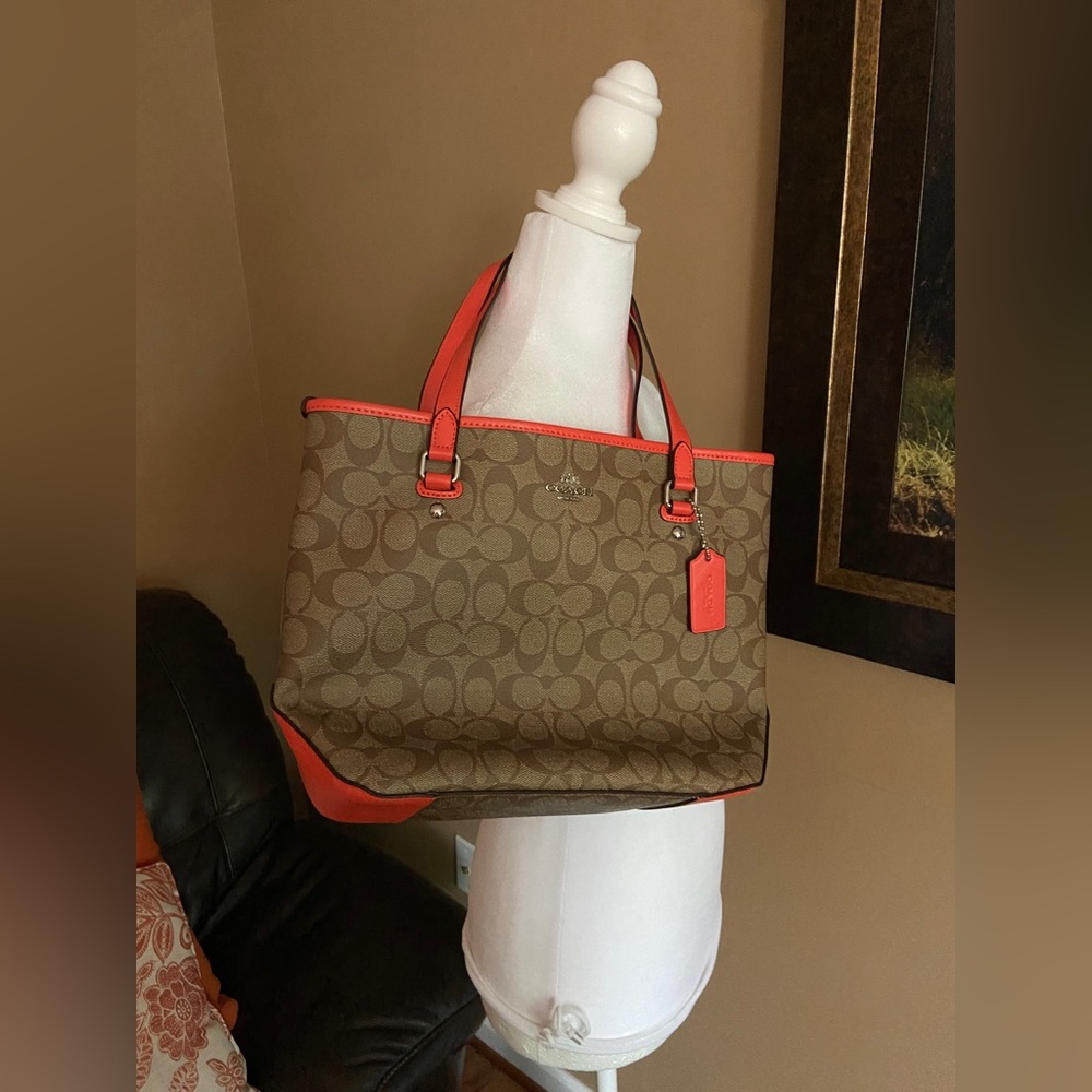 Coach Signature Leather Shoulder Bag